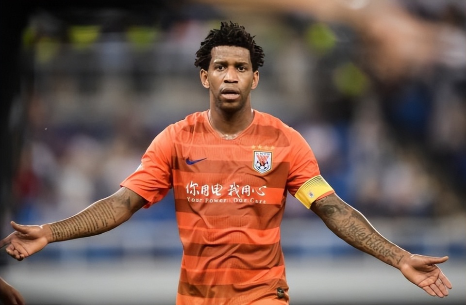 鲁能出场, 到了告别足 鲁能出场, 到了告别足